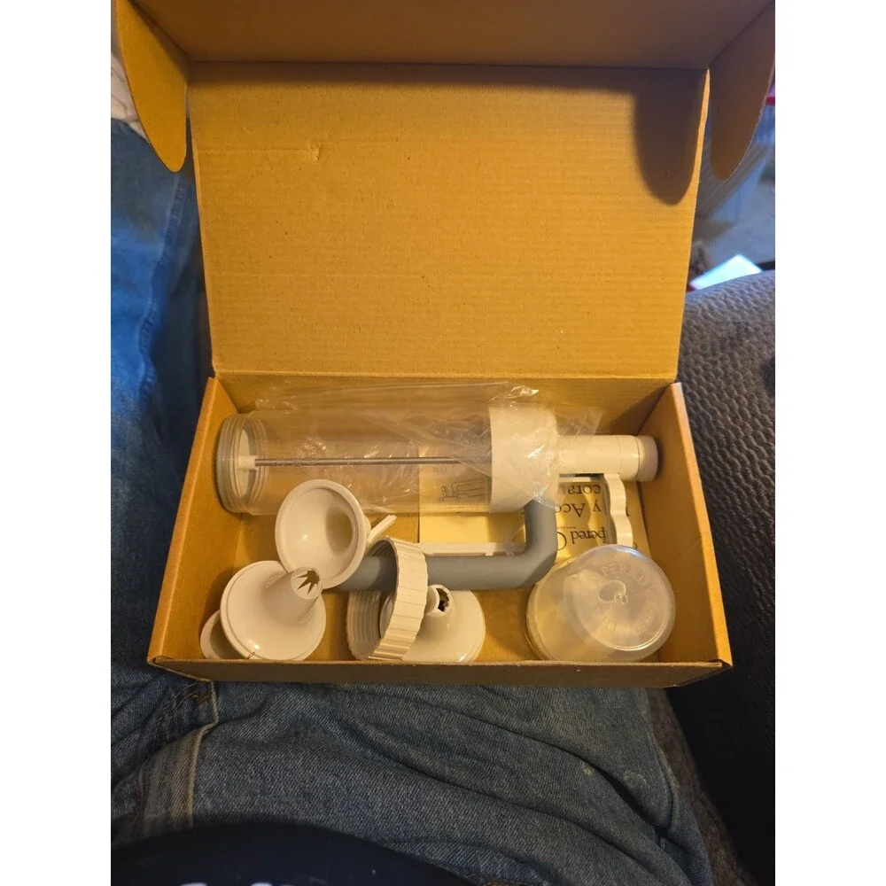 The Pampered Chef Easy Accent Decorator Tool Kit #1778 New In Open  Box